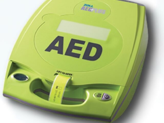 ZOLL AED Plus Defibrillator